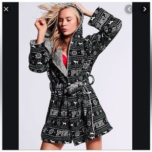 PINK Victoria's Secret Black and Gray Patterned Robe size XS